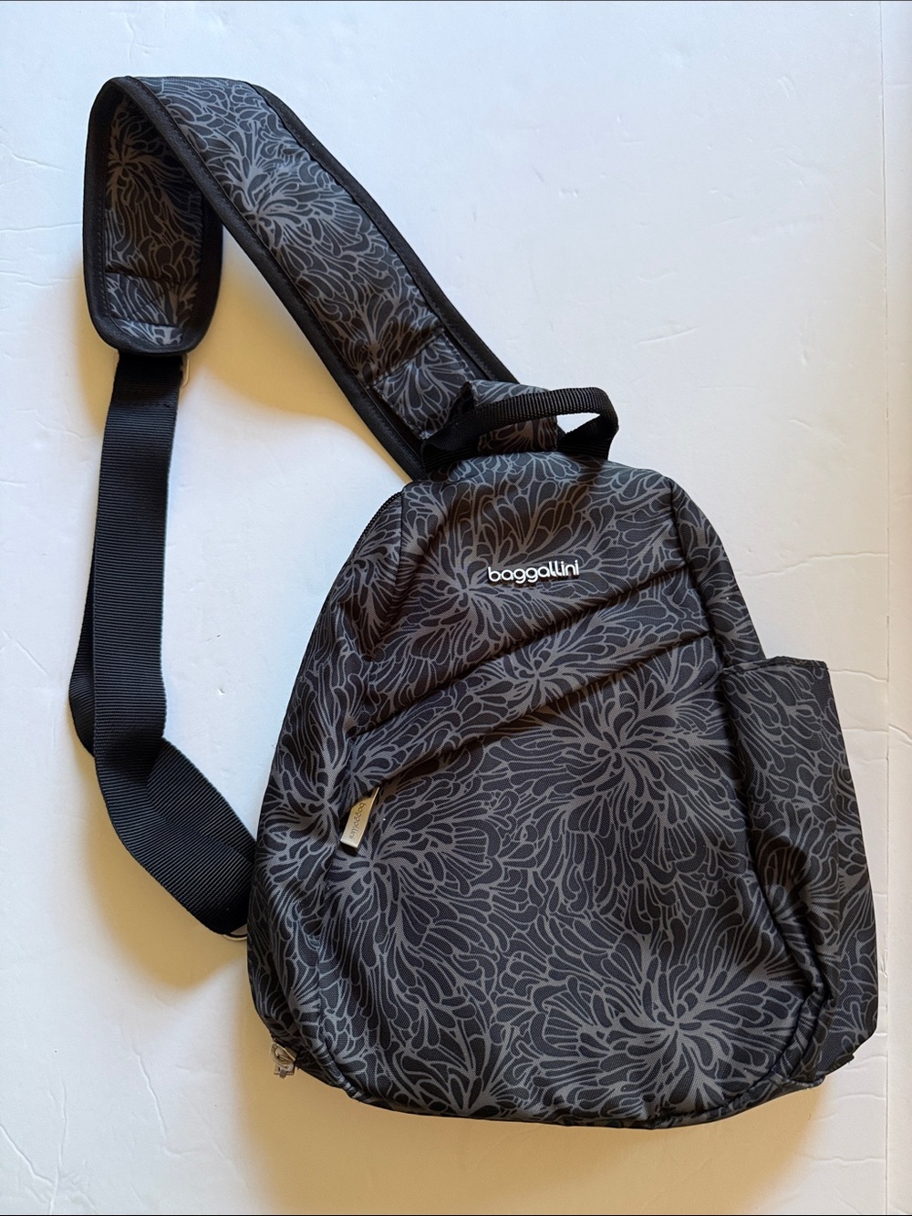 Baggallini Midnight Blossom Medium Sling Backpack Crossbody Travel Bag